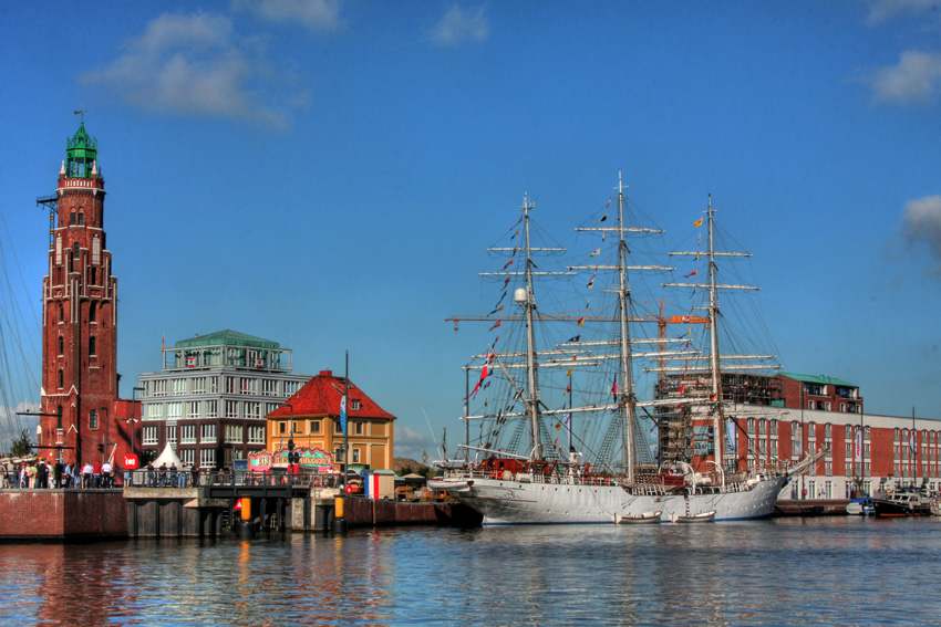 Lütte Sail
Bremerhafen
Schlüsselwörter: Bremerhafen    Lütte Sail  2008