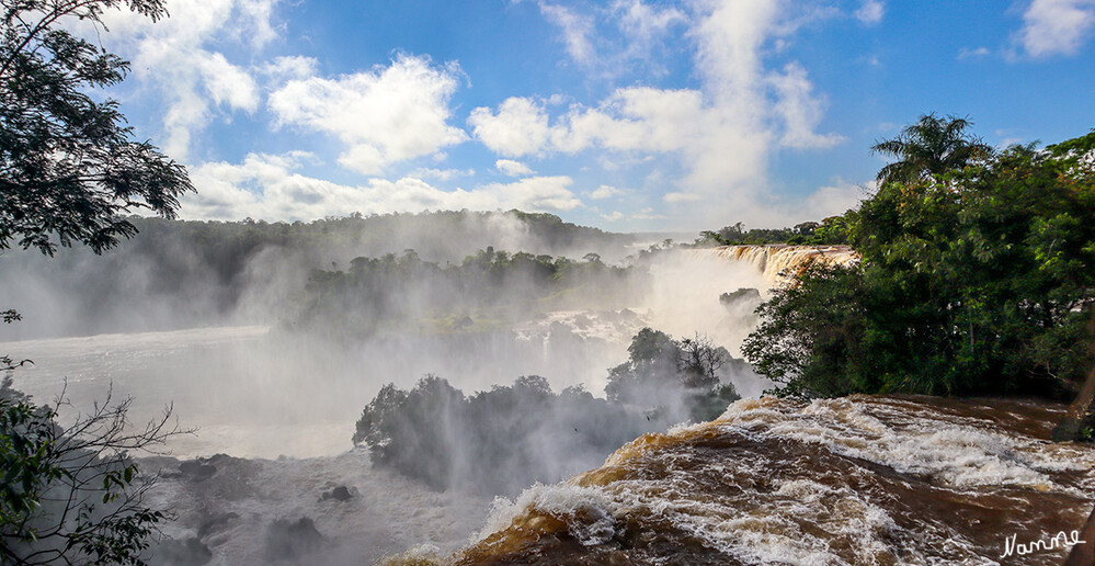 3 Argentinien NP Iguazú
Der Iguazú-Nationalpark liegt im Norden Argentiniens und schützt den Teil der Iguazú-Wasserfälle auf argentinischer Seite sowie umliegende Gebiete der Atlantischen Regenwälder. laut Wikipedia
Schlüsselwörter: Iguazu