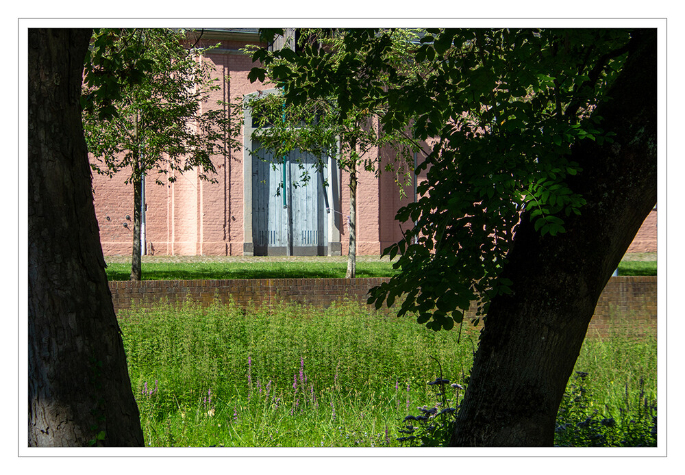 Schloss Wickrath - Durchgeschaut
Schlüsselwörter: 2024