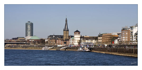 Blick auf die Altstadt
in Düsseldorf
Schlüsselwörter: Altstadt                     Düsseldorf