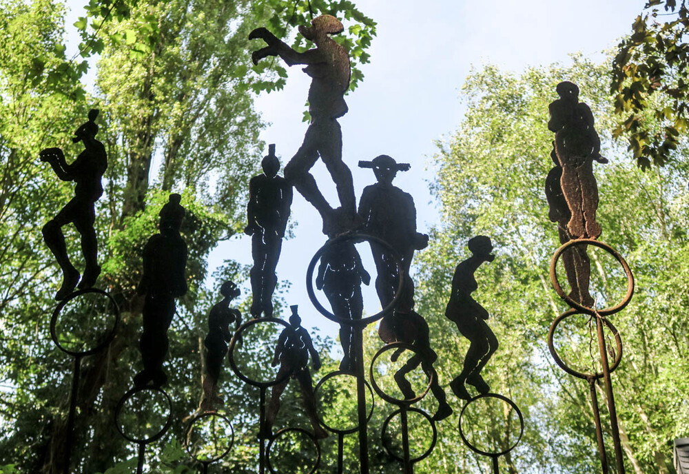 Kunst im öffentlichen Raum „Geister im Wald“
Anatol
Karl-Heinz
Schlüsselwörter: 2022