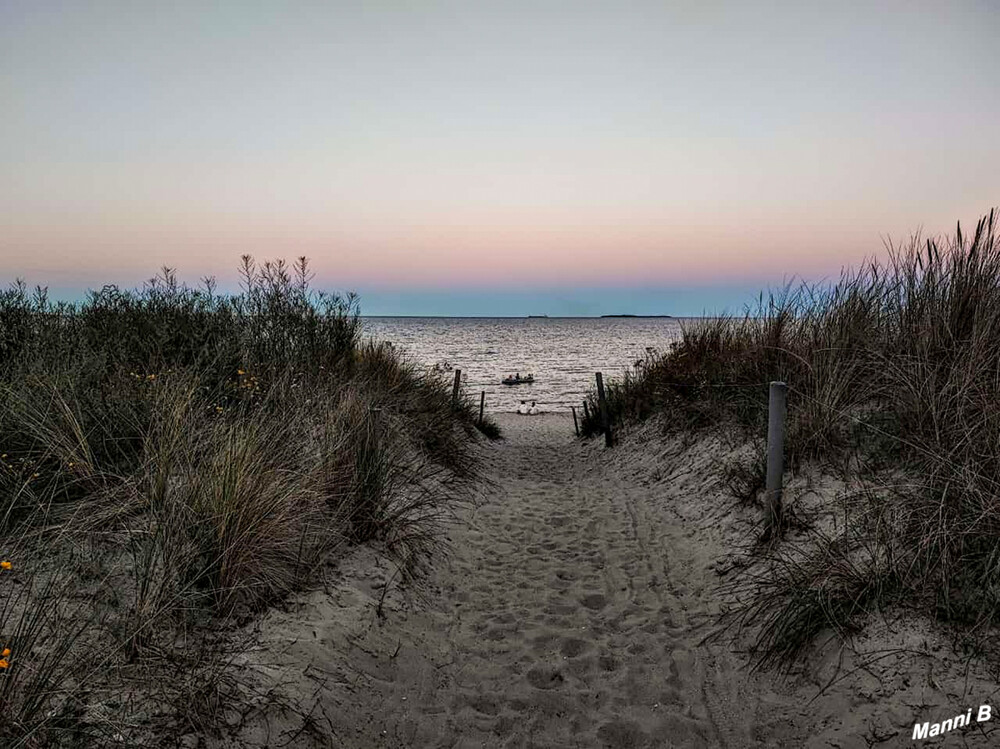 Abendsparziergang zum Strand
Schlüsselwörter: 2024