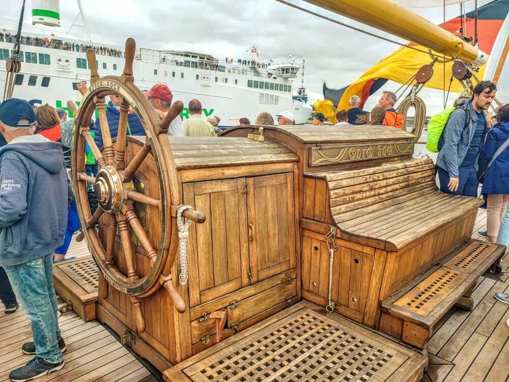 Warnemünde - Open Ship
Schlüsselwörter: 2024