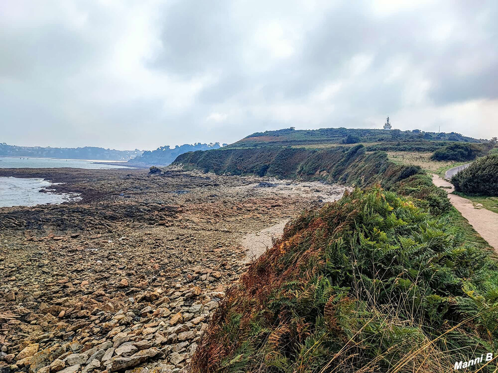 Wanderung
von Perros Guirec zum Plage de Saint-Guirec
Schlüsselwörter: 2024