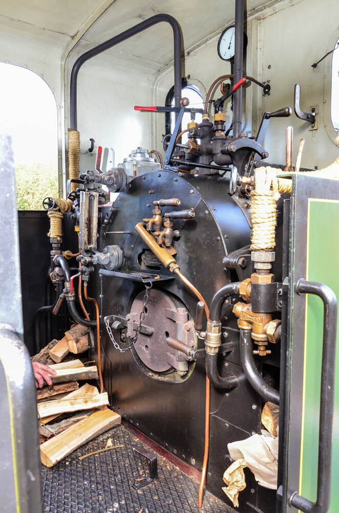 Feldbahnmuseum Oekoven - Heizkessel
Perla
Schlüsselwörter: 2024