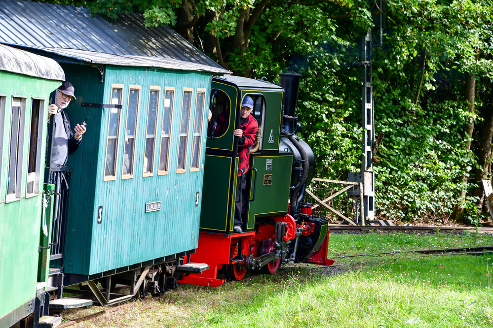 Feldbahnmuseum Oekoven - Kurvenfahrt
Roland
Schlüsselwörter: 2024