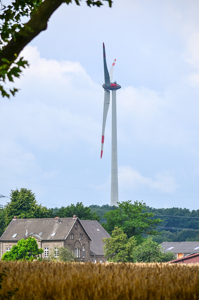 Teleaufnahmen “Landschaft“
Perla
Schlüsselwörter: 2023