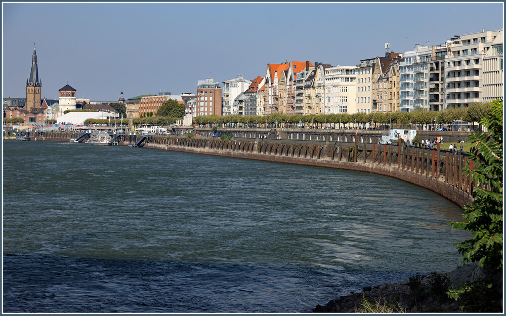 Rund um Bach, Fluss, Kanal und See "Flussbett"
Elise
Schlüsselwörter: 2024