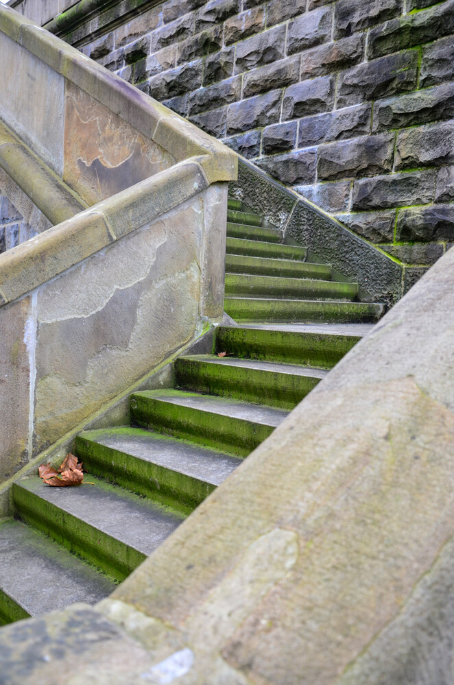 Treppen "Treppe zum Denkmal"
Perla
Schlüsselwörter: 2024